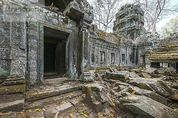 Verlassener Tempel in den alten Ruinen von Angkor Wat