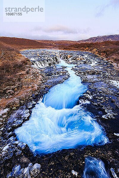 Wasserfall Bruarfoss im Winter  Südisland  Island  Europa