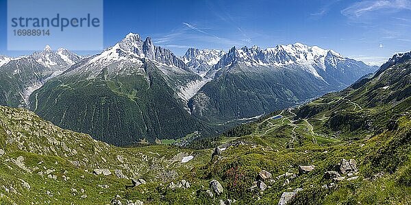 Grand Balcon Nord  Aiguille Verte  Grandes Jorasses  Aiguille du Midi und Mont Blanc  Mont-Blanc-Massiv  Chamonix-Mont-Blanc  Haute-Savoie  Frankreich  Europa