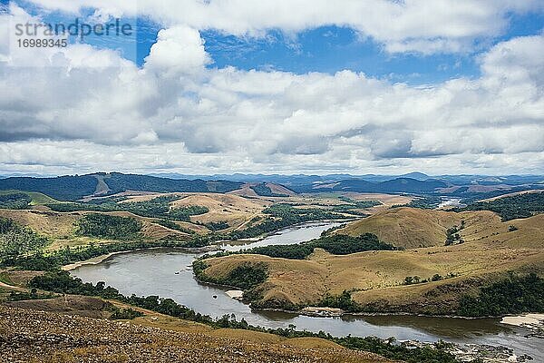 Ausblick auf den Fluss Ogooué  Unesco-Weltkulturerbestätte  Lopé-Nationalpark  Lopé-Okanda-Schutzgebiet  Gabun  Afrika