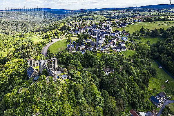Blick auf die Burg Hohenstein  Bad Schwalbach  Rheingau-Taunus-Kreis  Hessen  Deutschland