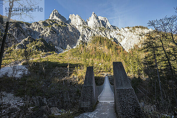 Deutschland  Bayern  Hängebrücke im Nationalpark Berchtesgaden