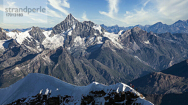 Schweiz  Kanton Wallis  Zermatt  Luftaufnahme des Monte Rosa Massivs