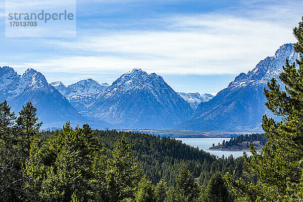 USA  Wyoming  Jackson  Grand Teton National Park  Blick auf den Grand Teton National Park vom Signal Mountain