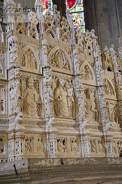 Italien  Toskana  Arezzo  Kirche Pieve di Santa Maria  in romanischem Gewölbe aus dem 12.
