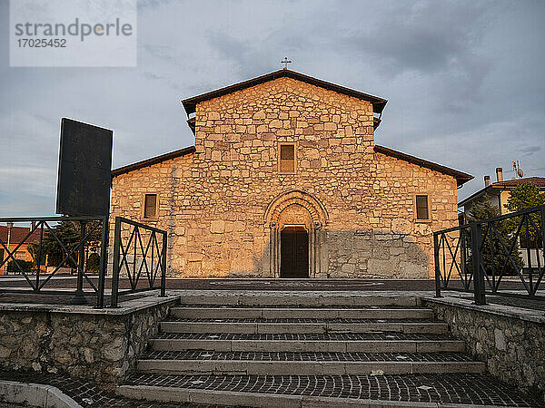 Kirche von Sant'Orante  Fucino-Ebene  Ortucchio  Abruzzen  Italien