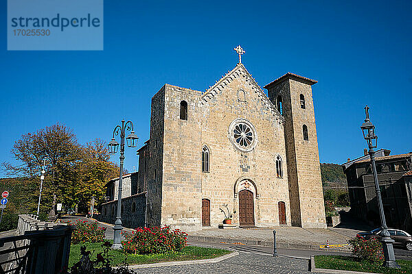 Kirche san salvatore in der Altstadt von Bolsena  Latium  Italien  Europa