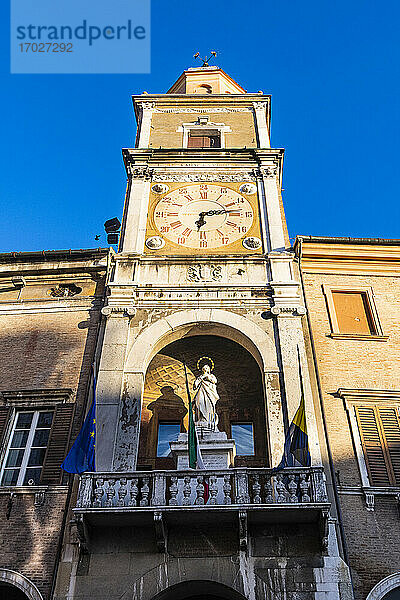 Rathaus von Modena  auf der Piazza Grande  UNESCO-Weltkulturerbe  Modena  Emilia-Romagna  Italien  Europa