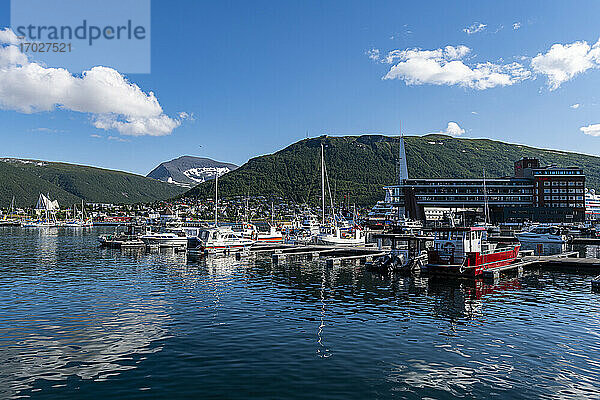 Hafen von Tromso  Norwegen  Skandinavien  Europa