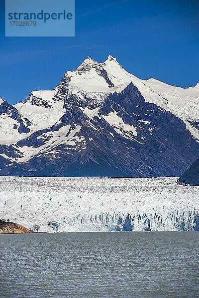 Klimanotstand aufgrund der globalen Erwärmung und des Klimawandels  am Perito-Moreno-Gletscher  Los Glaciares-Nationalpark  nahe El Calafate  Patagonien  Argentinien