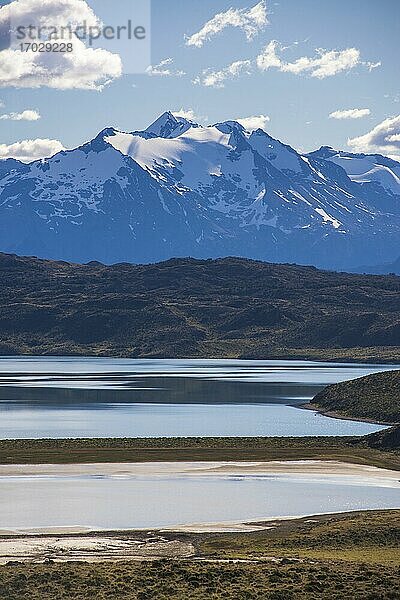 Belgrano-See (Lago Belgrano) mit den Anden im Hintergrund  Perito-Moreno-Nationalpark  Provinz Santa Cruz  Patagonien  Argentinien