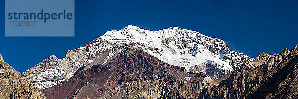 Gipfel des Aconcagua  mit 6.961 m der höchste Berg der Anden  Provinzpark Aconcagua  Provinz Mendoza  Argentinien