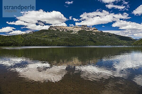 Falkner-See (Lago Falkner)  Teil der 7-Seen-Route  San Carlos de Bariloche  Provinz Rio Negro  Patagonien  Argentinien