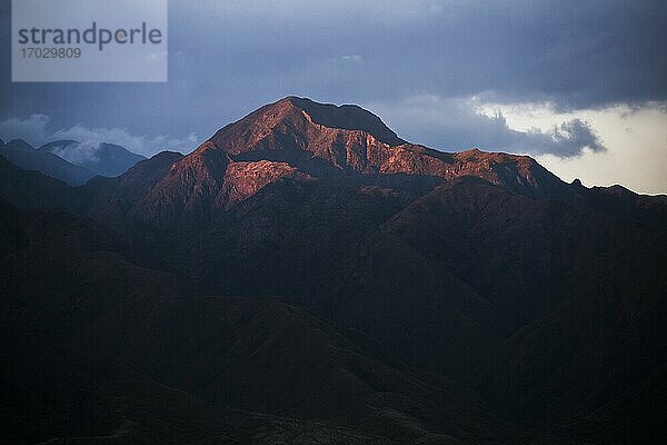 Berge um Mendoza  Provinz Mendoza  Argentinien