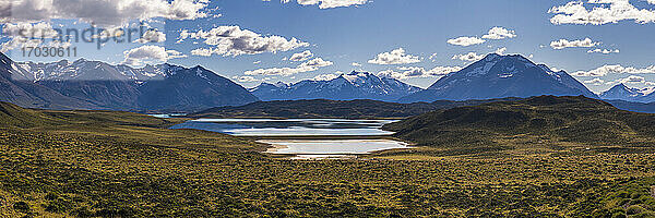 Belgrano-See (Lago Belgrano) mit den Anden im Hintergrund  Perito-Moreno-Nationalpark  Provinz Santa Cruz  Patagonien  Argentinien