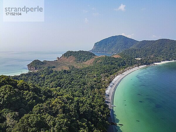 Luftaufnahme der Insel Smart  Mergui oder Myeik Archipel  Myanmar  Asien