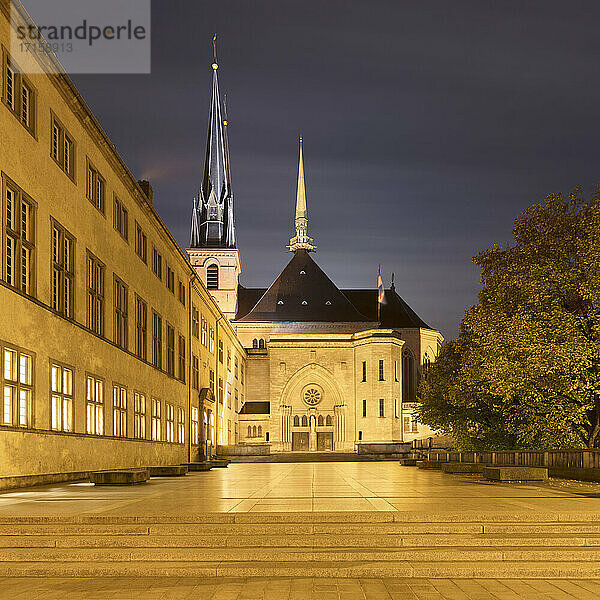 Cathedrale Notre-Dame against sky  Luxembourg City  Luxembourg
