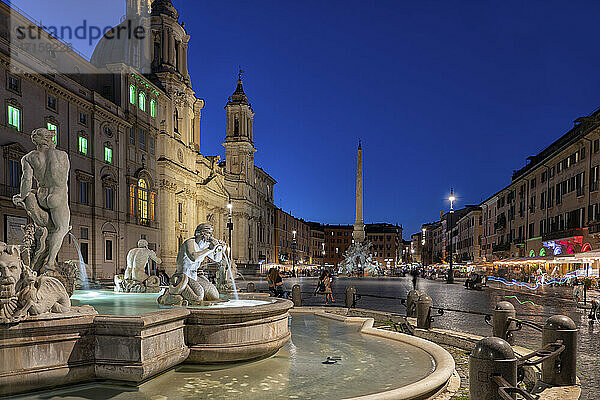 Italien  Rom  Piazza Navona  Mohrenbrunnen  Brunnen bei Nacht