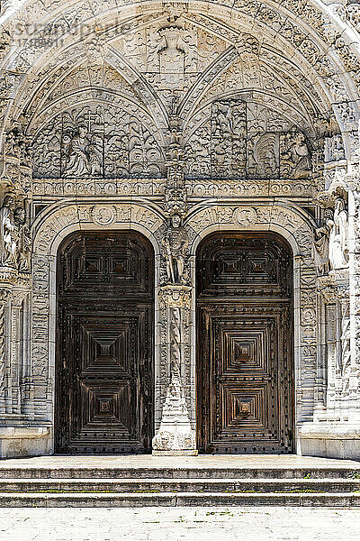 Portugal  Lissabon  Portal des Jernimos-Klosters