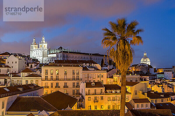 Portugal  Lissabon  Kloster von So Vicente de Fora in der Abenddämmerung