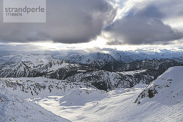 Spanien  Katalonien  Baqueira  Schneebedeckte Berge