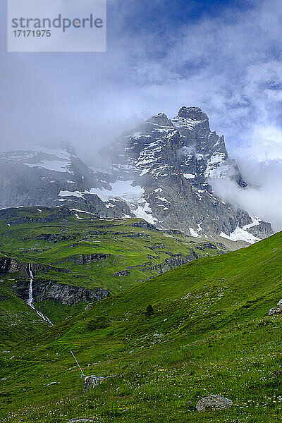 Scenic view of Aosta Valley and Matterhorn mountain