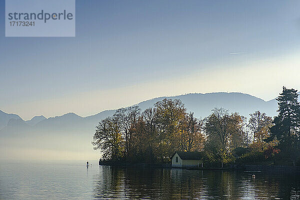 Austria  Upper Austria  Gmunden  Traunsee lake in autumn fog