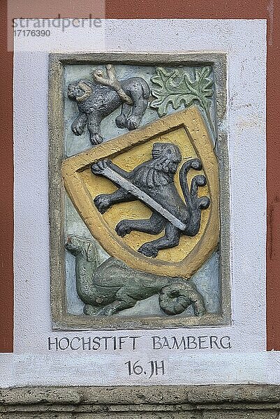 Wappen aus dem 16. Jhd vom Hochstift Bamberg in einer Hauswand  Waischenfeld  Oberfranken  Bayern  Deutschland  Europa