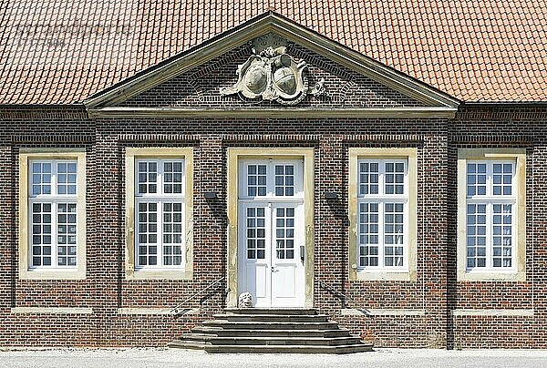 Orangerie des Schlosses Nordkirchen von 1729  Architekt Johann Conrad Schlaun  Nordkirchen  Münsterland  Nordrhein-Westfalen  Deutschland  Europa