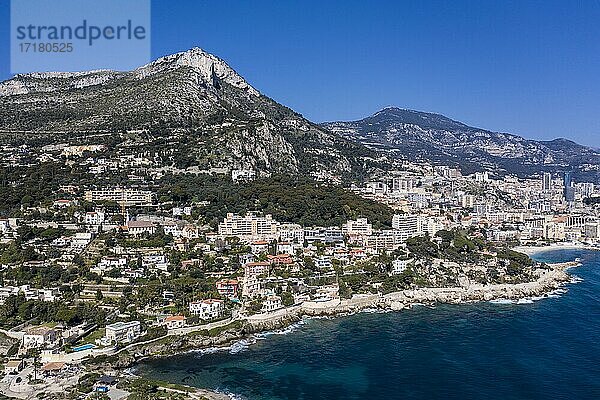 Luftaufnahme Küste von Cap d´Ail  oben Tete du Chien  rechts Fürstentum Monaco  Departement Alpes-Maritimes  Region Provence-Alpes-Cote d´Azur  Mittelmeer  Frankreich  Europa
