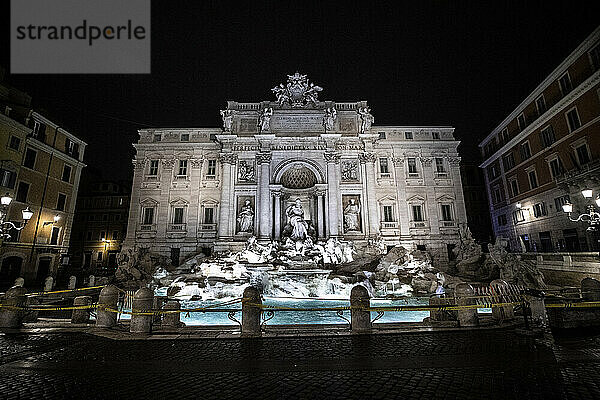 Italien  Latium  Rom  Trevi-Brunnen