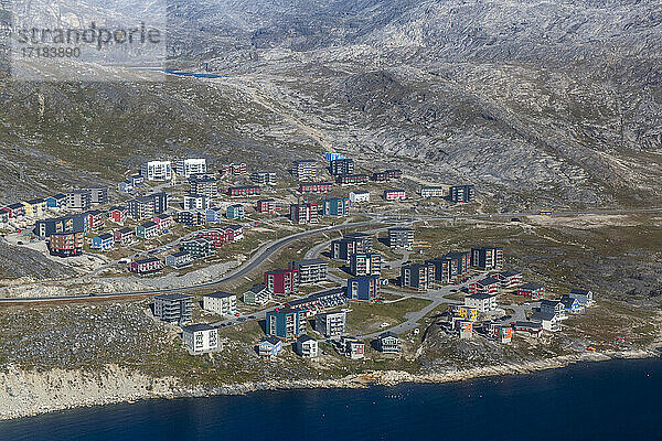 Luftaufnahme von Nuuk (Godthab)  der Hauptstadt und größten Stadt in Grönland  Polarregionen
