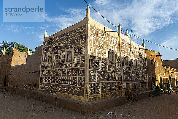 Schönes Haus im historischen Zentrum von Agadez  UNESCO-Weltkulturerbe  Niger  Afrika