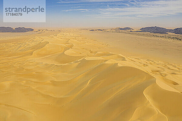 Luftaufnahme der Krabbenklaue Arakao Sanddüne  Tenere Wüste  Sahara  Niger  Afrika