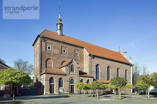 Katholische Kirche St  Aegidii von 1728  Kapuzinerkiche  Architekt Johann Conrad Schlaun  Münster  Westfalen  Nordrhein-Westfalen  Deutschland  Europa