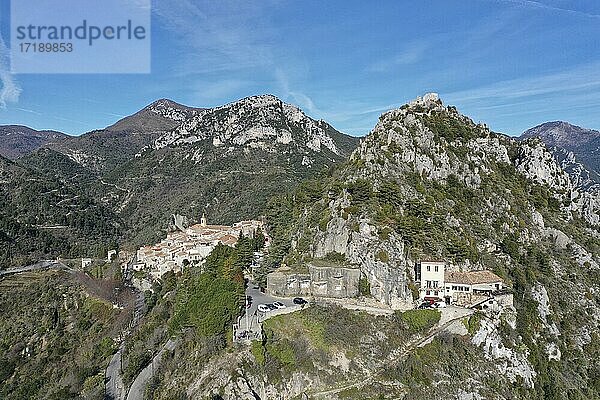 Bergdorf Sainte Agnes  höchstgelegenes Küstendorf Europas  mit Burgruine  Fort der Maginot-Linie und Righi  Departement Alpes-Maritimes  Region Provence-Alpes-Cote d´Azur  Südfrankreich  Frankreich  Europa