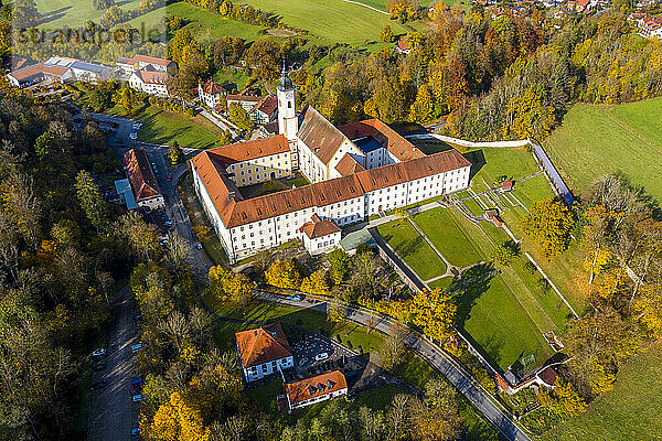 Deutschland  Bayern  Dietramszell  Luftbild von Kloster Dietramszell