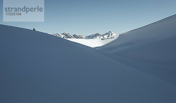 Schneebedeckte Berge  Lechtaler Alpen  Tirol  Österreich