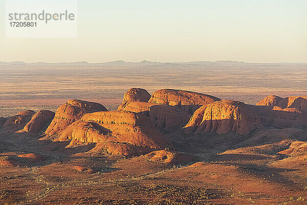 Australien  Nordterritorium  Luftaufnahme der Kata Tjuta Felsformation