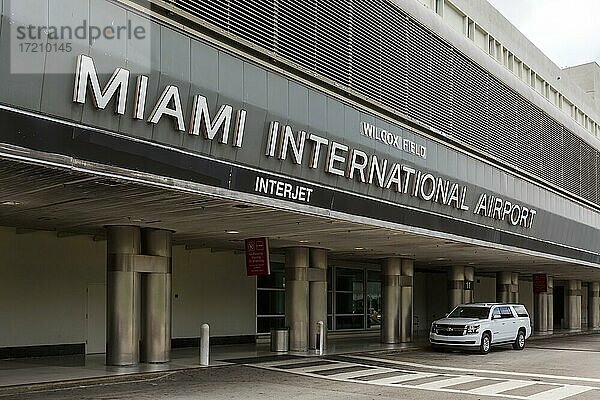 Terminal des Flughafen Miami  USA  Nordamerika