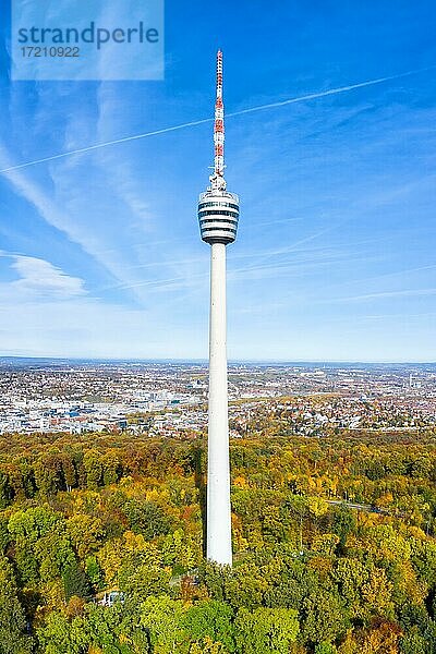 Fernsehturm Stuttgarter Turm Skyline Luftbild Stadt Architektur Reise in Stuttgart  Deutschland  Europa