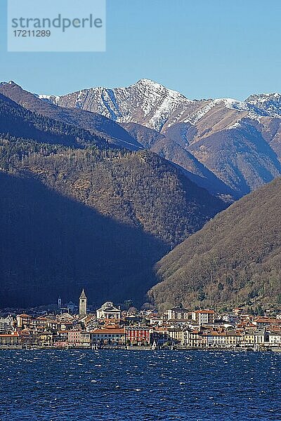 Cannobio am Ufer des Lago Maggiore im Winter  Cannobio  Lago Maggiore  Piemont  Italien  Europa