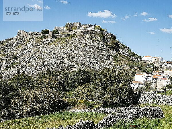 Burg Montanchez  Extremadura  Spanien  Europa