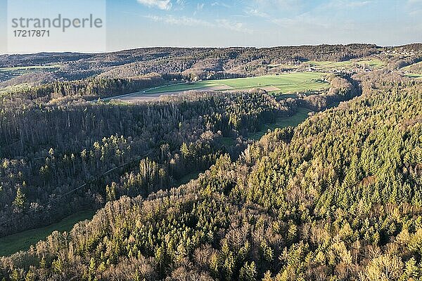 Drohnenaufnahme  Mischwald  Schäbischer Wald  Wieslauftal  Baden-Württemberg  Deutschland  Europa