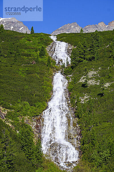 Wasserfall Unterschrammachbach  Zillertaler Alpen  Zillertal  Tirol  Österreich
