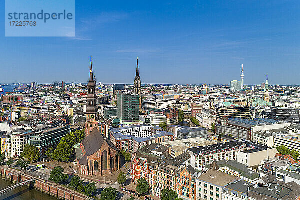 Stadtbild mit Altstadt und Neustadt  Hamburg  Deutschland