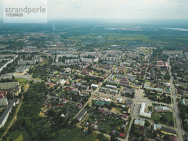 Luftaufnahme der Stadt Tichwin  Russland
