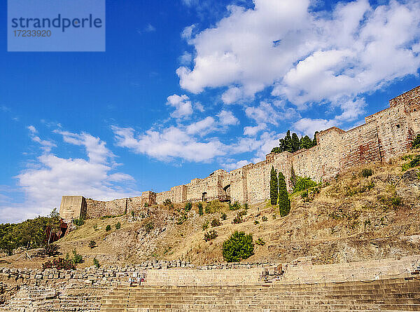 Römisches Theater und die Alcazaba  Malaga  Andalusien  Spanien  Europa