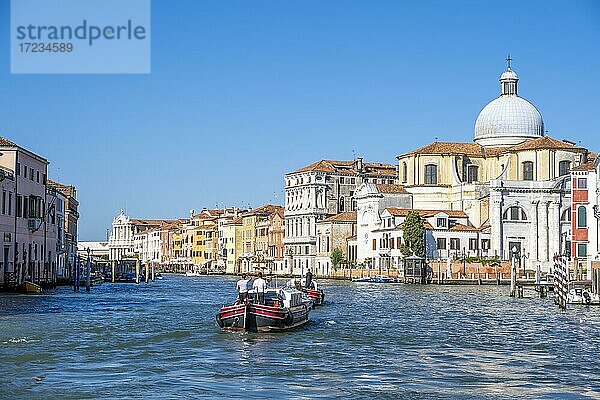 Kirche Chiesa di San Geremia  Boote auf dem Canal Grande  Venedig  Venetien  Italien  Europa