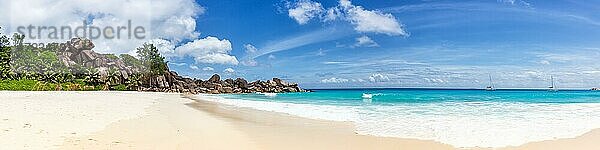 Grand Anse Strand Panorama Ferien Urlaub  La Digue  Seychellen  Afrika